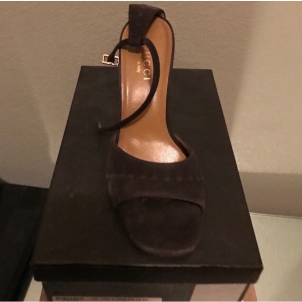 Classic vintage - Gucci Brown suede wooden heel sandals